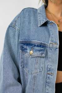 <span class=keywords><strong>Giacca</strong></span> di jeans blu <span class=keywords><strong>oversize</strong></span> personalizzata <span class=keywords><strong>giacca</strong></span> di alta qualità da <span class=keywords><strong>donna</strong></span> nuova moda ampia Casual in <span class=keywords><strong>Denim</strong></span> traspirante - Product Image 4
