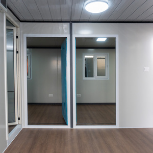 Venta directa 40ft 20ft <span class=keywords><strong>Casa</strong></span> <span class=keywords><strong>de</strong></span> contenedores expandible móvil prefabricada 2 dormitorios Transporte prefabricado Cuartos <span class=keywords><strong>de</strong></span> personal portátiles - Product Image 2
