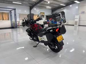 Motocicleta de Turismo de Aventura <span class=keywords><strong>Suzuki</strong></span> <span class=keywords><strong>DL250</strong></span> <span class=keywords><strong>V</strong></span>-<span class=keywords><strong>Strom</strong></span> 248cc, Motor Bicilíndrico en Paralelo Refrigerado por Líquido, Tanque de Combustible de Largo Alcance - Product Image 5