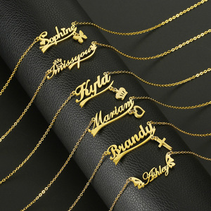<span class=keywords><strong>Collana</strong></span> <span class=keywords><strong>con</strong></span> catena a maglie in acciaio inossidabile in oro 18K personalizzata Unisex <span class=keywords><strong>con</strong></span> targa <span class=keywords><strong>con</strong></span> caratteri multipli e charm personalizzati per Dropshipping - Product Image 1