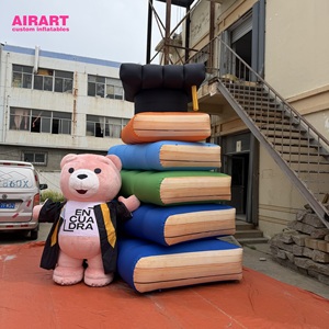 Oso Inflable Resistente de Graduación con <span class=keywords><strong>Libros</strong></span> Académicos para Exhibición en Exteriores - Product Image 6