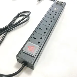 4way de unidad de distribución PDU Espana hembra con montaje en rack PDU 250V 13A 4 zócalo para el servidor en rack 1U 19 "PDU