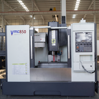 Machine-outil VMC850 automatique à commande numérique Fanuc, à grande vitesse, à utilisation facile, de capacité moyenne, avec guidage linéaire à rouleaux sur 3 axes