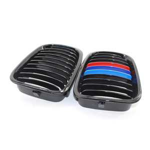 Parrilla Delantera BMW E46 Estilo M en Negro Brillante, Rejilla de Admisión de Aire, Mejora de Parachoques, Plástico ABS - Product Image 2