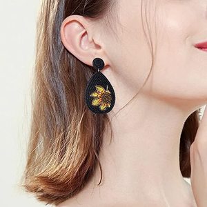 ต่างหูห่วงห่วงลูกปัดหลากสีหลากสีสำหรับทุกเพศลายดอกไม้ขี้ขลาดชุบโรเดียมเทียมสีทองขายส่ง - Product Image 5