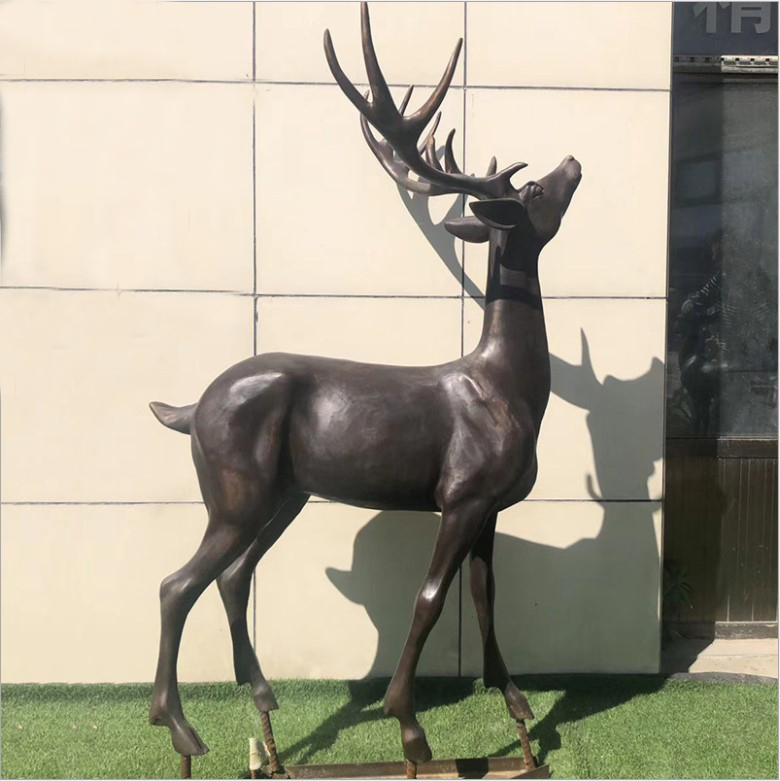 屋外の庭の装飾金属動物の置物銅ブロンズ真鍮鹿の彫像価格
