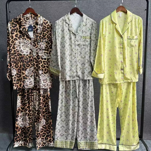 CONJUNTO DE PIJAMAS TALLA DE FÁBRICA AL POR MAYOR DE FÁBRICA REINO UNIDO EE. UU. PRENDAS DE VESTIR STOCK PIJAMAS DE ALGODÓN RAYÓN SEDOSO - Product Image 5