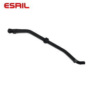 Tuyau de retour d'eau du réservoir, ligne de respiration du radiateur, tuyau de trop-plein du liquide de refroidissement D4B18C012BE 11406489 C1B1-8C012-BE 1838698 pour Ford Fiesta - Product Image 1