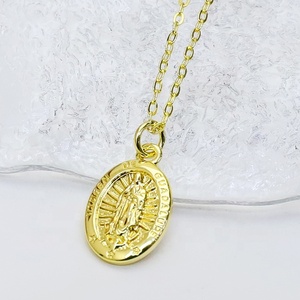 สร้อยคอจี้พระแม่มารีชุบทอง 18K จาก Colarmix Party Jewellery Gift สำหรับทุกเพศ/ผู้หญิง เหมาะสำหรับวันครบรอบ - สินค้าอินเทรนด์ - Product Image 2