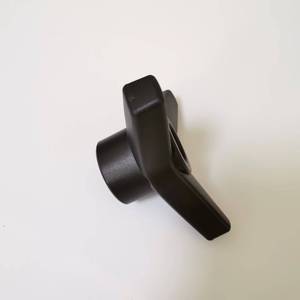 Poignée de serrage industrielle à trois lobes en bakélite avec insert fileté en laiton, type flèche triangulaire à couple élevé - Product Image 3