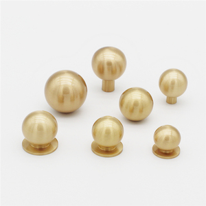 Boutons de commode ronds en laiton poignée de bouton de porte d'armoire de tiroir poignées de traction de matériel de cuisine rustique antique - Product Image 2