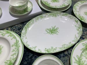 Juego de Vajilla de Porcelana Verde de Lujo Europeo, 41 Piezas, para Hogar, Bodas, Cafeterías y Restaurantes - Product Image 3