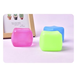 Cube de glace TPR souple, jouet anti-stress à presser, simulation d'eau, jouet de décompression - Product Image 6
