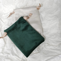 Usine bas quantité minimale de commande blanc luxe mat personnalisé Logo anneaux boucles d'oreilles bijoux boîte d'emballage magnétique avec sac en velours et ruban