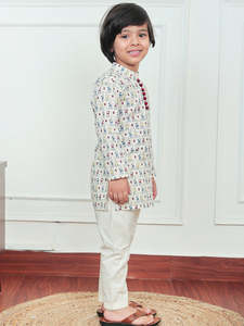 Conjunto de Kurta y Pijama de Algodón Estampado para Niños, Ropa Étnica Suave y Transpirable para Niños, Atuendo Tradicional Festivo, Ajuste Cómodo - Product Image 3