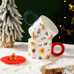 Tazas de <span class=keywords><strong>café</strong></span> de porcelana de lujo para Navidad, tazas de cerámica promocional con estampado de dibujos animados de Papá Noel con tapa de árbol de Navidad - Product Image 2