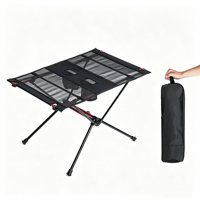 Table de camping pliante moderne et légère avec plateau en maille, double porte-gobelets et sac de rangement – Mobilier d'extérieur pour pique-nique, plage et barbecue