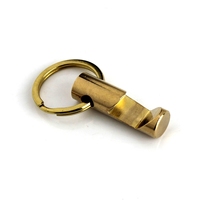 Cloxy Porte-clés en métal de haute qualité Porte-clés ouvre-bouteille en laiton avec anneau fendu Porte-clés ouvre-bouteille en laiton