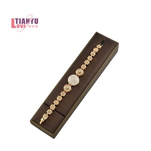 Ensemble de bijoux de luxe en or pour femme, collier en alliage, design tendance, prix abordable, cadeau de mariage, pour cérémonie - Product Image 6
