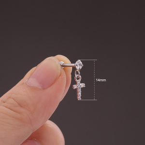 ต่างหูแบบห้อยรูปหัวใจประดับเพชร CZ ชุบเงิน ดีไซน์สวยหรู น้ำหนัก 20 กรัม ทำจากสแตนเลสสตีล เหมาะสำหรับงานแต่งงาน คลาสสิก ใส่ได้ทั้งชายและหญิง ใช้ได้กับรูหูแบบ Plug Tunnel Daith และ Forwarder <span class=keywords><strong>Helix</strong></span> - Product Image 3