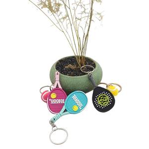 Wsnbwye <span class=keywords><strong>padel</strong></span> court de tennis toit llaveros Anime Sublimation DIY CHAVEIRO Porte-clés en caoutchouc <span class=keywords><strong>sac</strong></span> de <span class=keywords><strong>padel</strong></span> <span class=keywords><strong>bullpadel</strong></span> porte-clés - Product Image 1