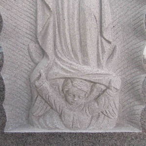 Stèles funéraires en granit blanc sculpté UNION STONE Mary avec ailes - Product Image 4