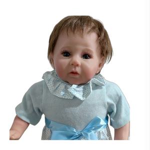 22 pulgadas barato encantador lindo <span class=keywords><strong>muñeca</strong></span> niña Bebe <span class=keywords><strong>Reborn</strong></span> cuerpo de algodón suave bebé renacimiento <span class=keywords><strong>muñeca</strong></span> Kits para niños - Product Image 5