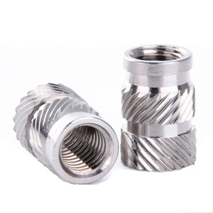 Écrou fileté femelle moleté en acier inoxydable série QT IUB, usinage CNC OEM, M1.6 à M10, pour moulage plastique de coques - Product Image 5