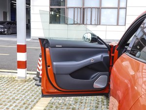 Nuova Auto Elettrica per Esportazione Cina: Xiaomi SU7 SUV Elettrico Puro, 760km Autonomia Massima, Cambio Automatico, Trazione Integrale, Cruise Control Adattivo (ACC) - Product Image 4