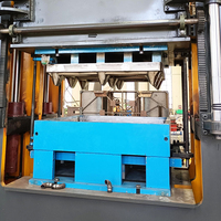 Machine de presse à chaud comprimée pour palettes en bois de sciure de bois