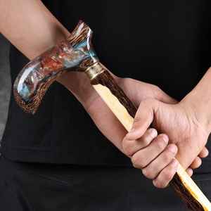 Bastón artesanal único con trabajo de resina que ofrece un diseño elegante y un rendimiento robusto - Product Image 2