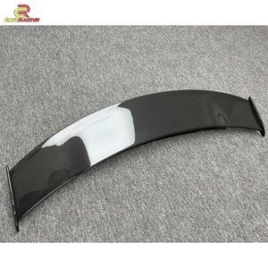 Aileron arrière de style GTR en fibre de carbone sèche avec éclairage LED pour Mercedes Benz AMG GT GTC GTS 2015-2018 - Product Image 4
