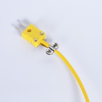 Sonde de température étanche à thermocouple avec poignée blindée et gaine flexible pour mesures difficiles d'accès