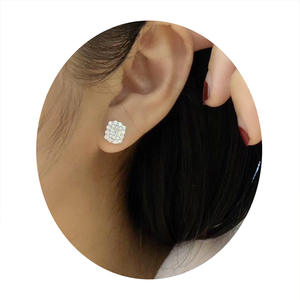 Orecchini in Oro Bianco E2021 con Diamanti Taglio Smeraldo, Gioielli di Lusso Naturali per Donna - Product Image 5