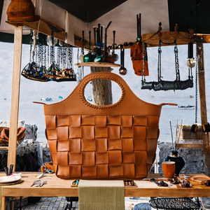 High Quality Women's Retro Vintage Style Handwoven Bag New Genuine Vegetable <b>Tanned</b> Cowhide Zipper Polyester Lining <b>Handbags</b> - Product Image 3