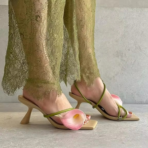 Sandali con Tacco Basso Sexy alla Moda, Punta Quadrata Aperta, Cinturini Floreali, Primaverili ed Estivi per Donne - Product Image 6