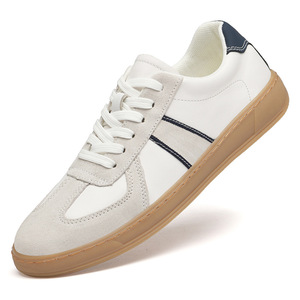 Chaussures de skate vintage allemandes pour hommes 2023, en cuir de vachette multicouche, coutures renforcées, semelle en caoutchouc, respirantes, résistantes à l'usure, automne - Product Image 1