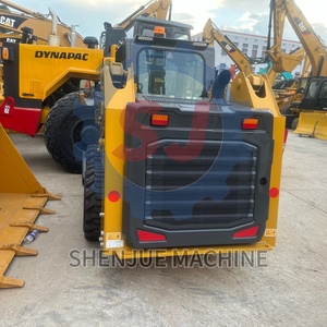 รถตักล้อยางมือสอง Cat 246D กำลัง 74 แรงม้า ความจุ 3 ตัน พร้อมใบรับรอง CE สำหรับงานก่อสร้างและชุดอุปกรณ์งานเฉพาะทาง มีสินค้าในสต็อก - Product Image 3