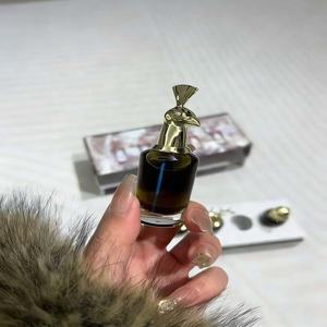 Sets de Regalo de Mini Perfumes de las Mejores Marcas, Diseño de Cabeza de Animal, <span class=keywords><strong>Perfume</strong></span> Embotellado <span class=keywords><strong>Original</strong></span>, Entrega Rápida, Venta al Por Mayor - Product Image 3