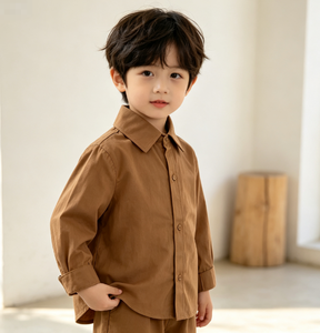 เสื้อยืดเด็กผู้ชายสีชมพูอ่อน ผ้าเจอร์ซีย์คอตตอน แต่งสีตัดกัน ทรงโค้งมน ผลิตโดยโรงงาน OEM สำหรับผู้ขายออนไลน์ แบรนด์ Sweet Boy - Product Image 4