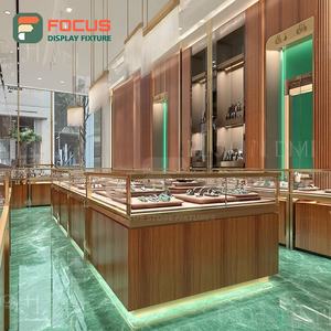Fabricante de Sistemas de Exhibición de Joyería Personalizados, Vitrina de Vidrio para Espacios de Boutique con Superficie Pulida - Product Image 6