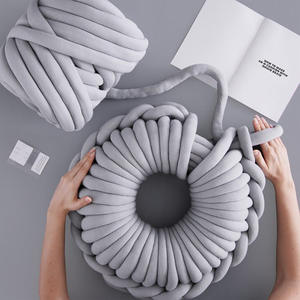 Hilo Gigante Súper Acogedor, Suave y Lavable para Tejer a Mano, Ideal para Mantas, Cojines, Sofás, Camas y Mascotas - Product Image 4