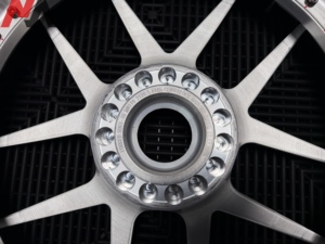 <span class=keywords><strong>Jantes</strong></span> forgées en deux parties avec système Centerlock pour BMW G80 G82 G87 M2 <span class=keywords><strong>M3</strong></span> M4 <span class=keywords><strong>CSL</strong></span> - Product Image 6