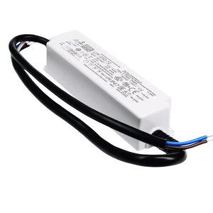 Controlador LED Mean Well LPF-25D-12 de 25W, 12V 2.1A, Voltaje Constante para Módulos LED, IP67, Uso en Exteriores - Product Image 5