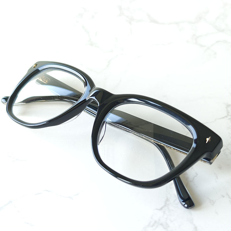 สีดำ/คริสตัลสีดำ