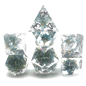 Petit MOQ 7 pièces, dés à arêtes vives en résine transparente à motif floral, polyédriques pour jeux de table DND <span class=keywords><strong>5E</strong></span> - Product Image 1