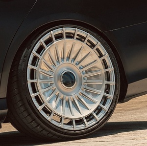 Rines <span class=keywords><strong>de</strong></span> Aleación Forjados Personalizados <span class=keywords><strong>de</strong></span> 1 Pieza con Diseño Multirradio, Pulidos y Cepillados en Negro para BMW X3 X4 X5 X6 X7 y Benz Glc Gls Gle - Product Image 2