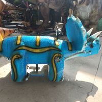 Scooter Eléctrico de Dinosaurio Animado con Asiento Suave, Modelo de Dinosaurio Animatrónico para Niños con Música Personalizada para Parques Interiores/Exteriores