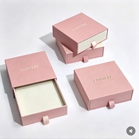 Boîte à bijoux en papier fantaisie universelle de haute qualité en gros pour l'emballage de vente au détail des marques de bijoux