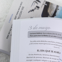 Venta al por mayor de libros de papel de lujo de cubierta suave tamaños A5 y A4 personalizados con cartón perfectamente encuadernado para el uso del paquete impresión Offset